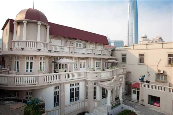 天津旅游必去的名人故居 庆王府 溥仪静