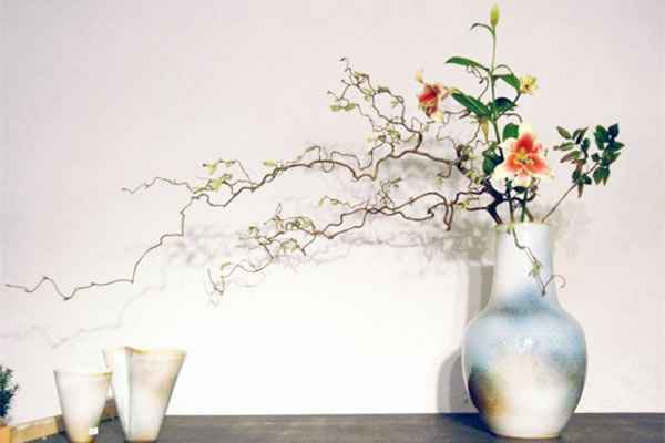 家庭插花搭配方法 家庭插花搭配方法